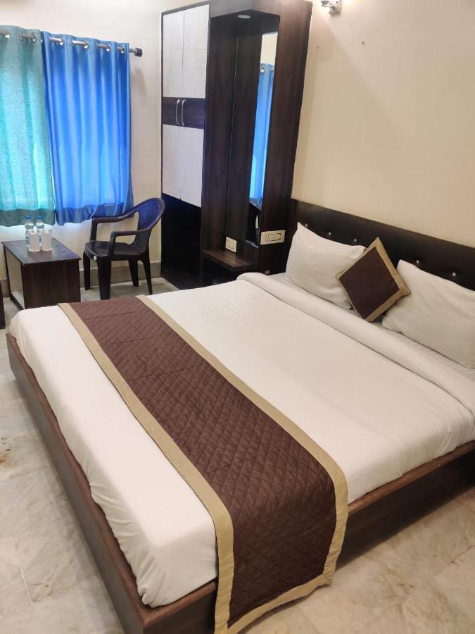 Hotel Raj Vilas Udaipur Ngoại thất bức ảnh