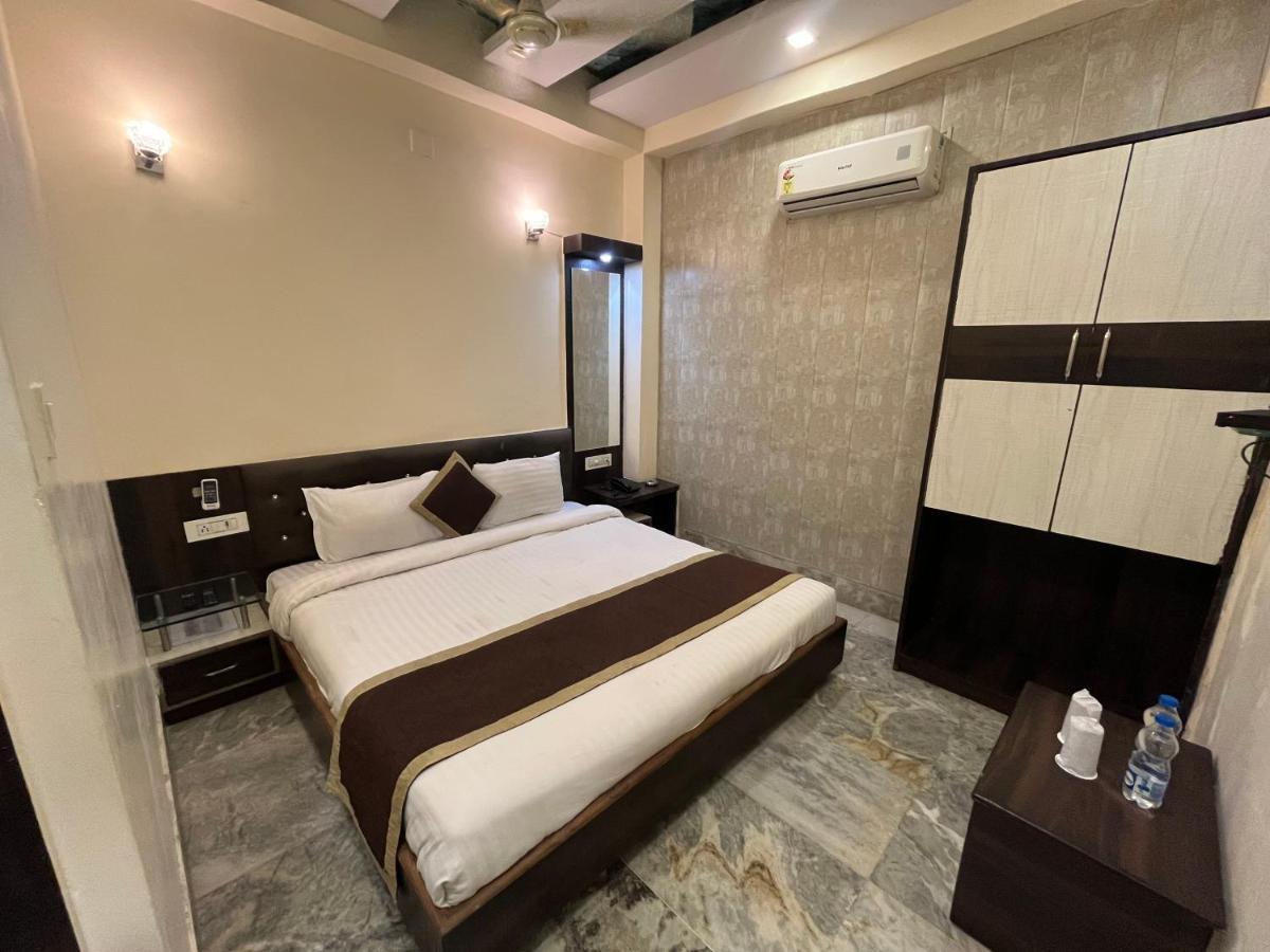 Hotel Raj Vilas Udaipur Ngoại thất bức ảnh