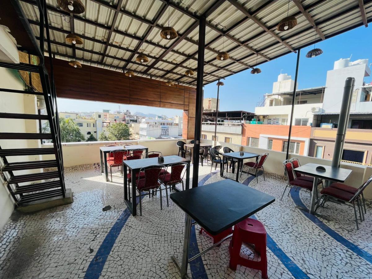 Hotel Raj Vilas Udaipur Ngoại thất bức ảnh