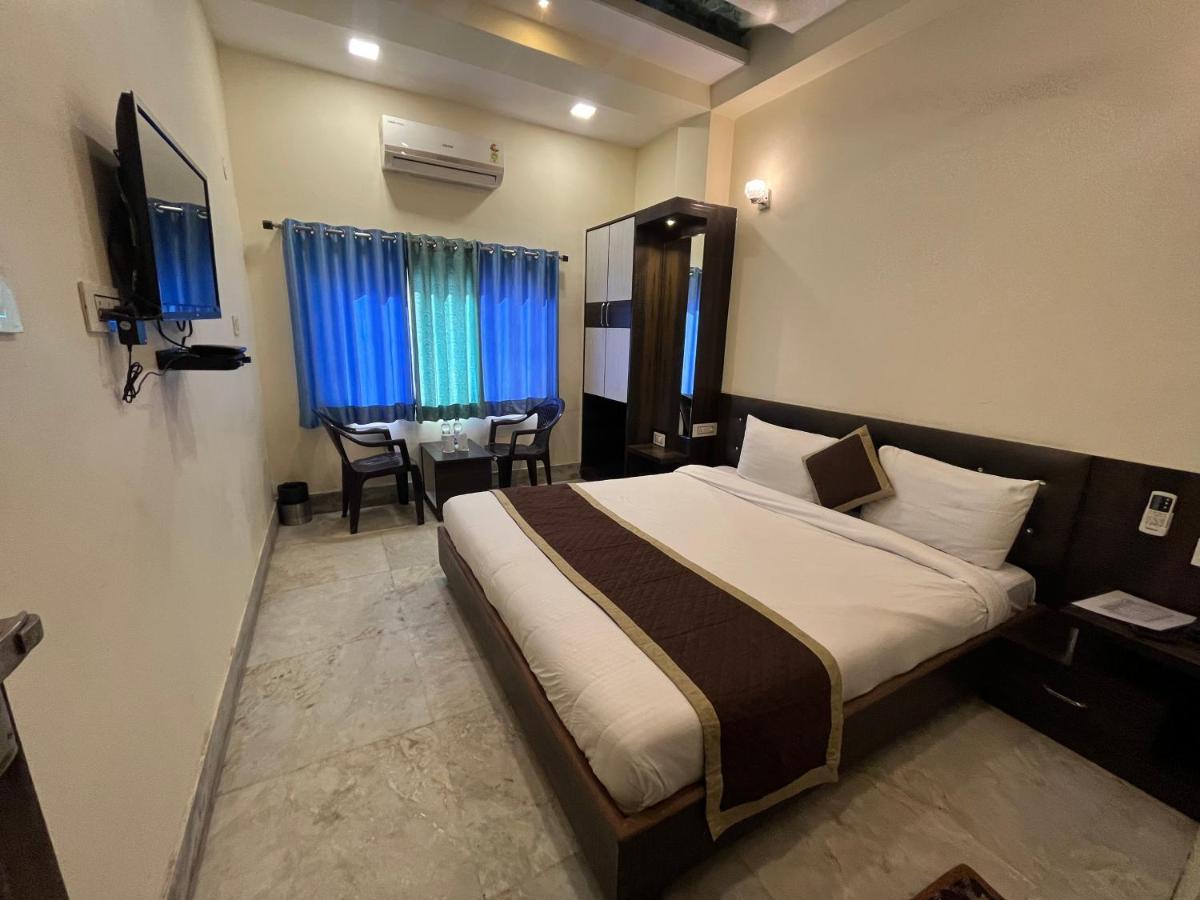 Hotel Raj Vilas Udaipur Ngoại thất bức ảnh