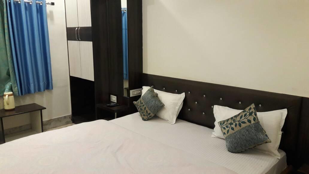 Hotel Raj Vilas Udaipur Ngoại thất bức ảnh
